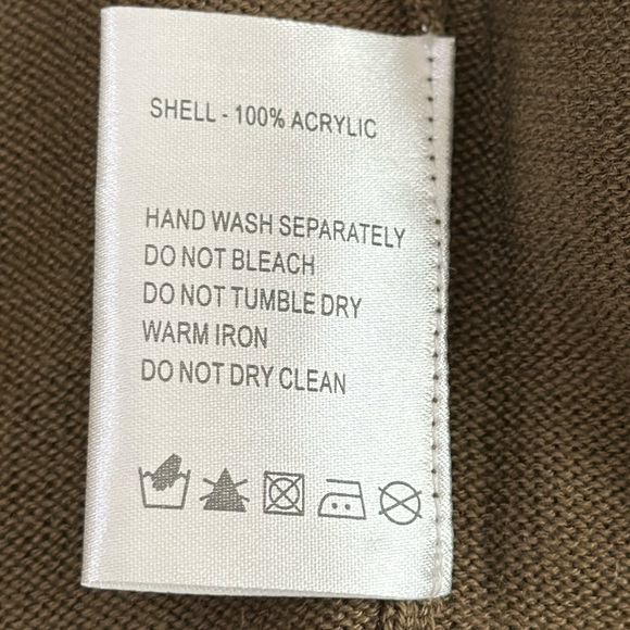 Spyder’s SECTION FINE GAUGE SWEATER - OD Green - Picture 8 of 10